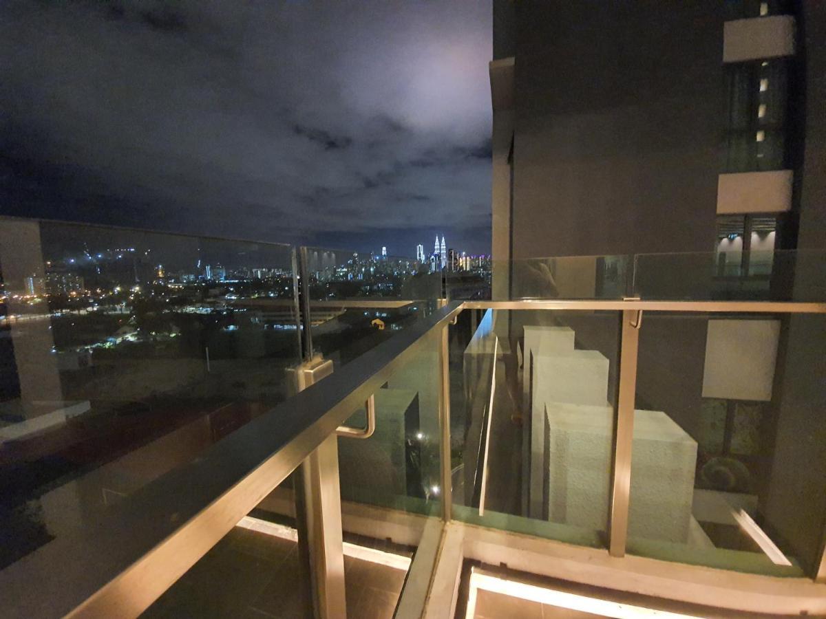 Beautiful Relaxing Home In Skyarena Ascenda Kuala Lumpur Exterior foto